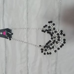 Necklace and earring set